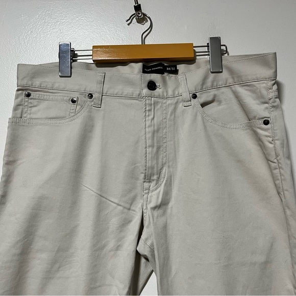 Club Monaco Beige Chinos - Picture 4 of 12